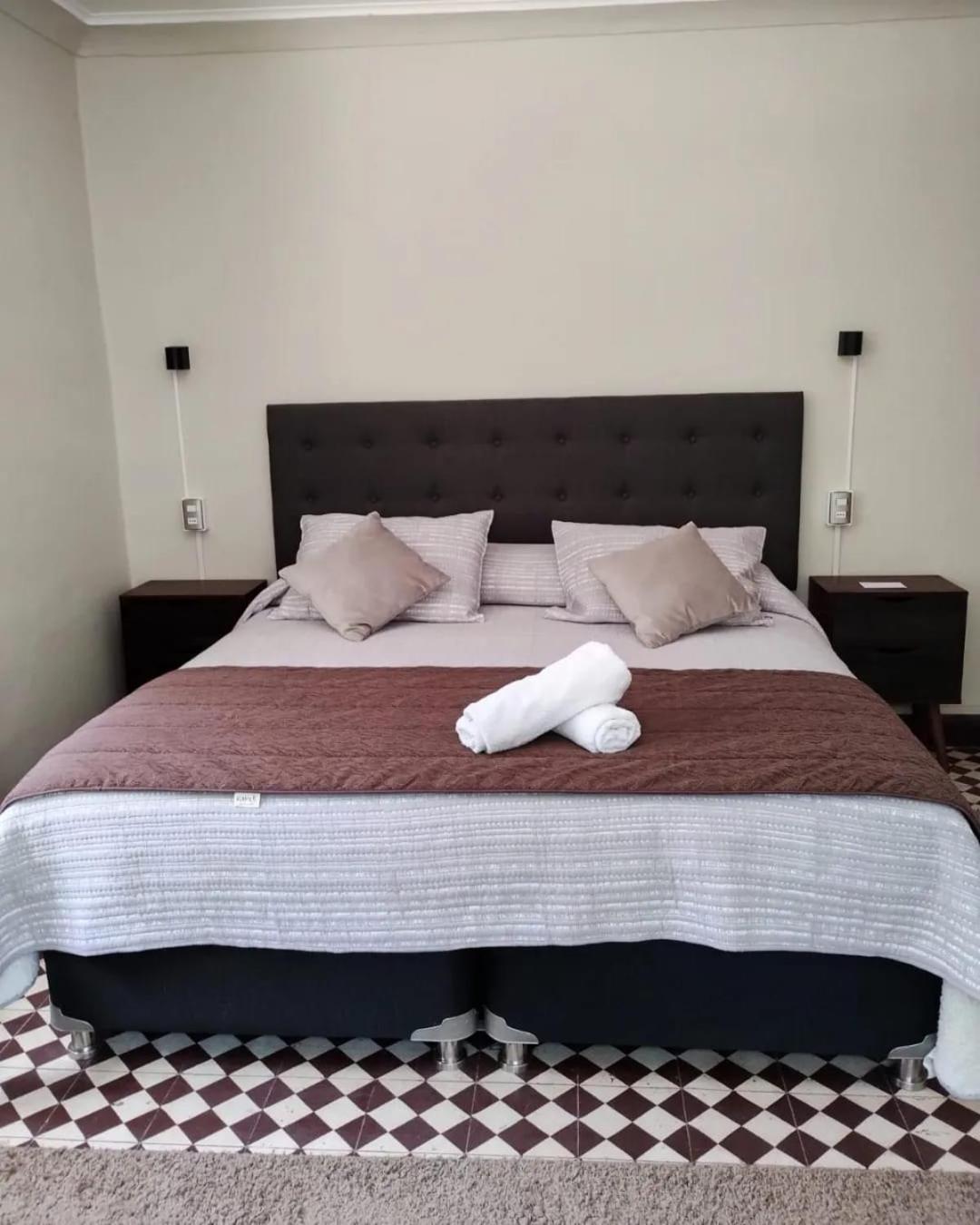Hostal Los Penones San Alfonso Εξωτερικό φωτογραφία